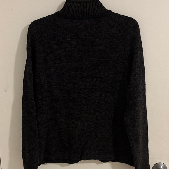 Timberland Black Cardigan with Red Bird Design - Picture 4 of 7